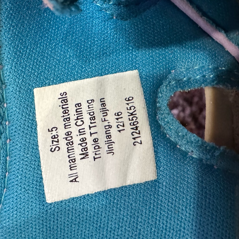Northside Shoes - Picture 7 of 7